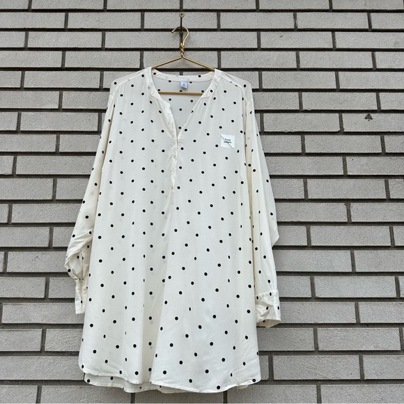 NWT Old Navy No-Peek Button-Front Plus Popover Stretch Tunic Black Dot Cream - Picture 2 of 12